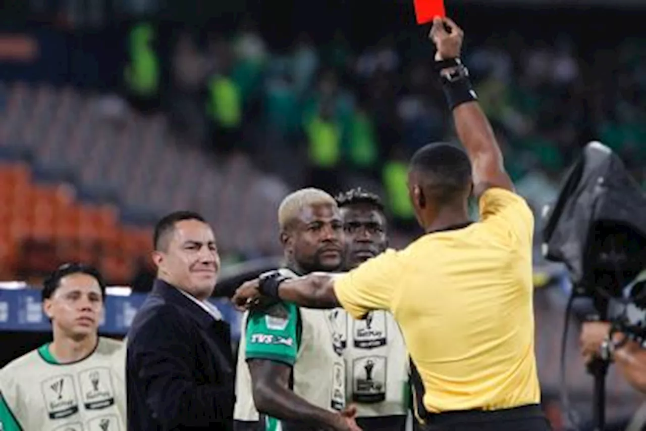 Efraín Juárez, Entrenador de Atlético Nacional, Se Ve Enmedio de Controversia por Sus Celebraciones