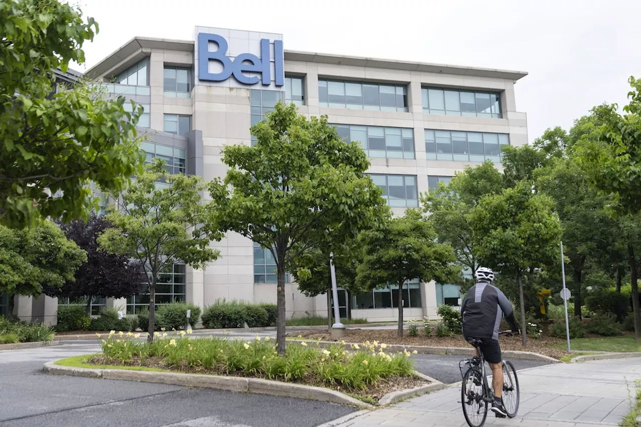 BCE Inc. Halts Dividend Hikes Amid $910 Million Cash Dividend Payment