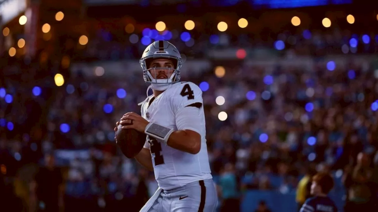 Aidan O'Connell será el quarterback titular para el partido crucial contra los Kansas City Chiefs