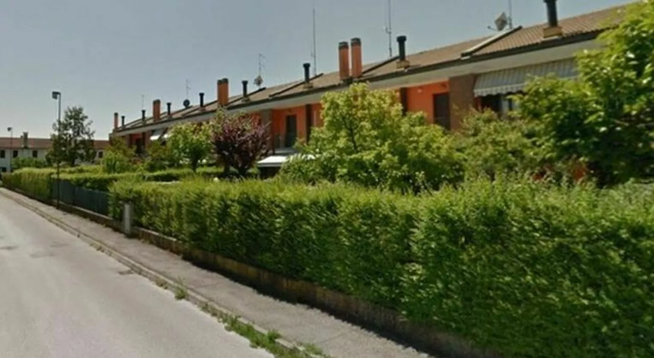 Ladri entrano in casa mentre il proprietario è in garage. «Cercavano la cassaforte, hano rubato una gemma fint