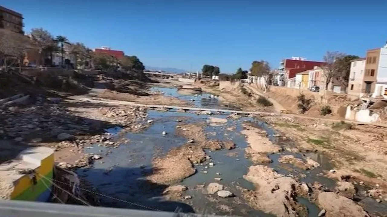 Inauguran un puente provisional que une los barrios de Picanya tras la DANA