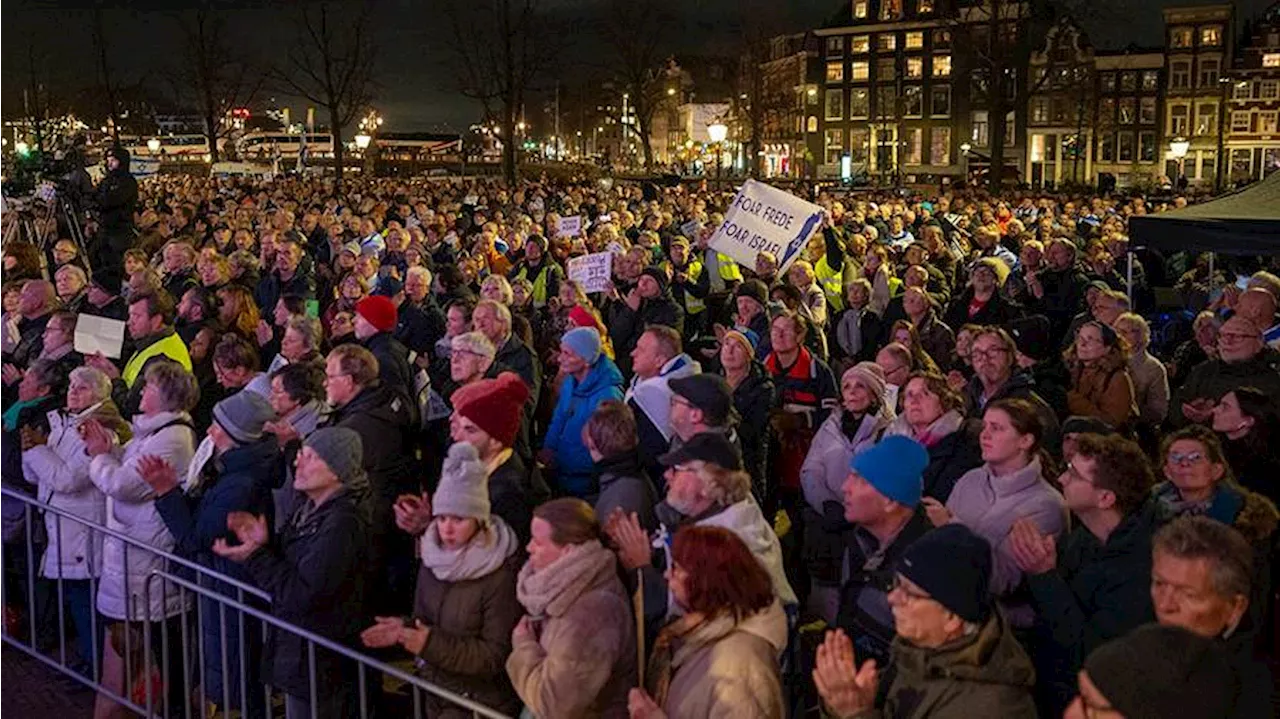 Массовая демонстрация против антисемитизма в Амстердаме