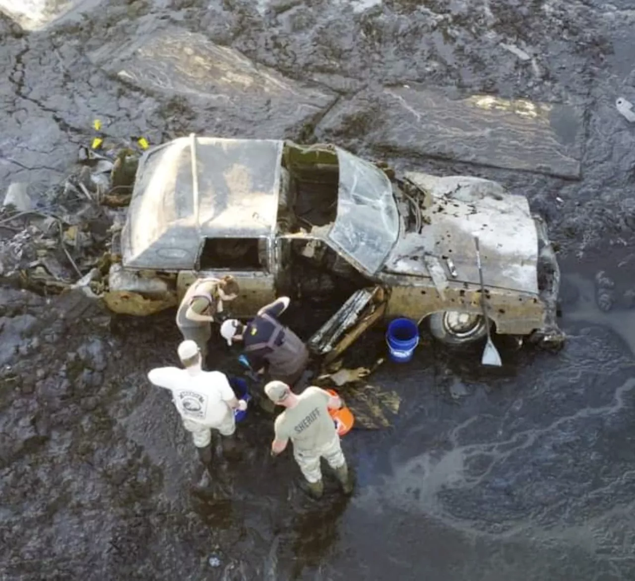 Carro encontrado em lago nos EUA pode ser de casal desaparecido em 1980