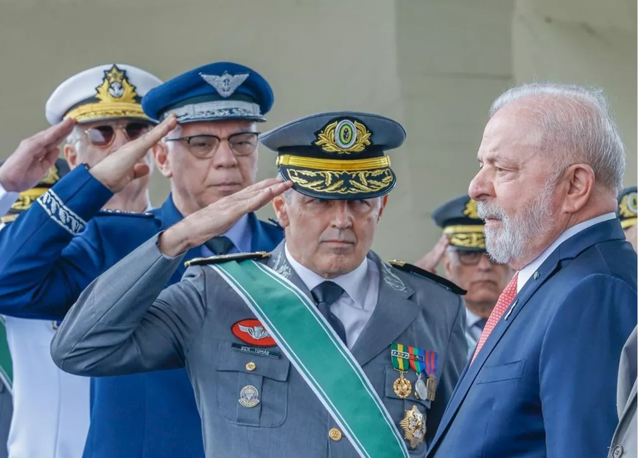 Revelações da PF sobre golpe provam que acomodação de Lula com militares não é mais opção