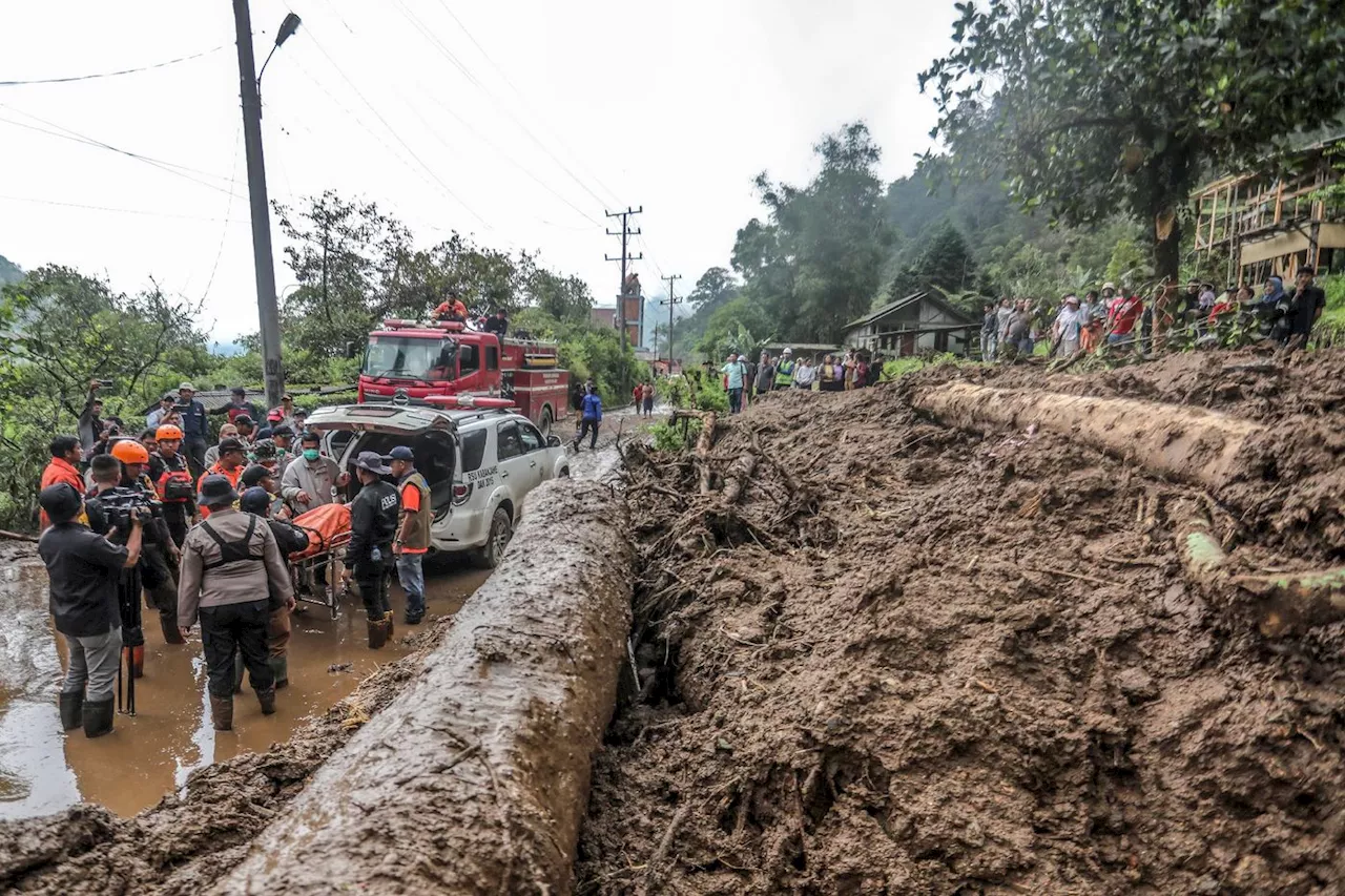 Indonésie: le bilan atteint 27 morts à Sumatra après un nouveau glissement de terrain