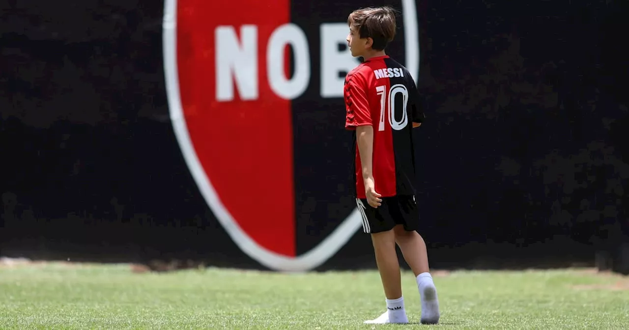 Thiago Messi visita la cuna futbolística de su padre, Lionel Messi