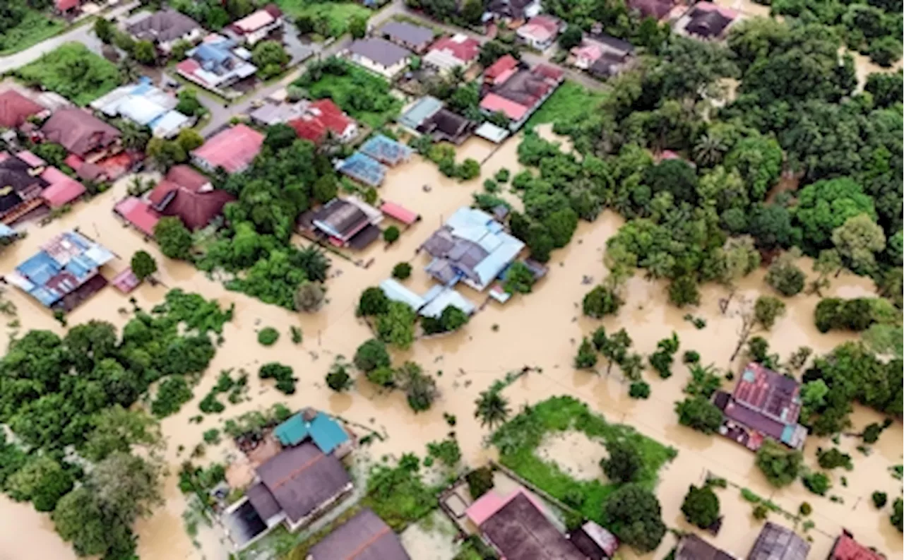 KTMB Activates Flood Operations Room, Disrupts East Coast Train Services