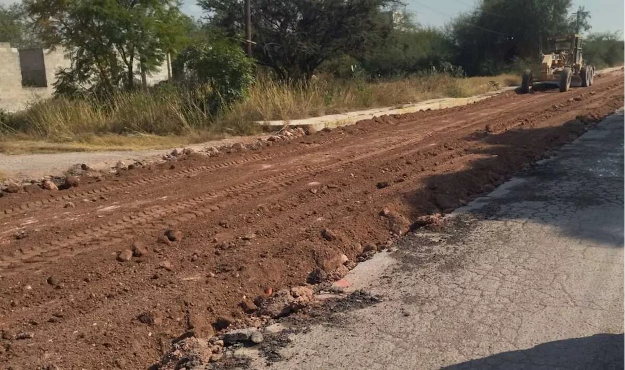 Protestan para exigir desazolve de drenaje en Tula