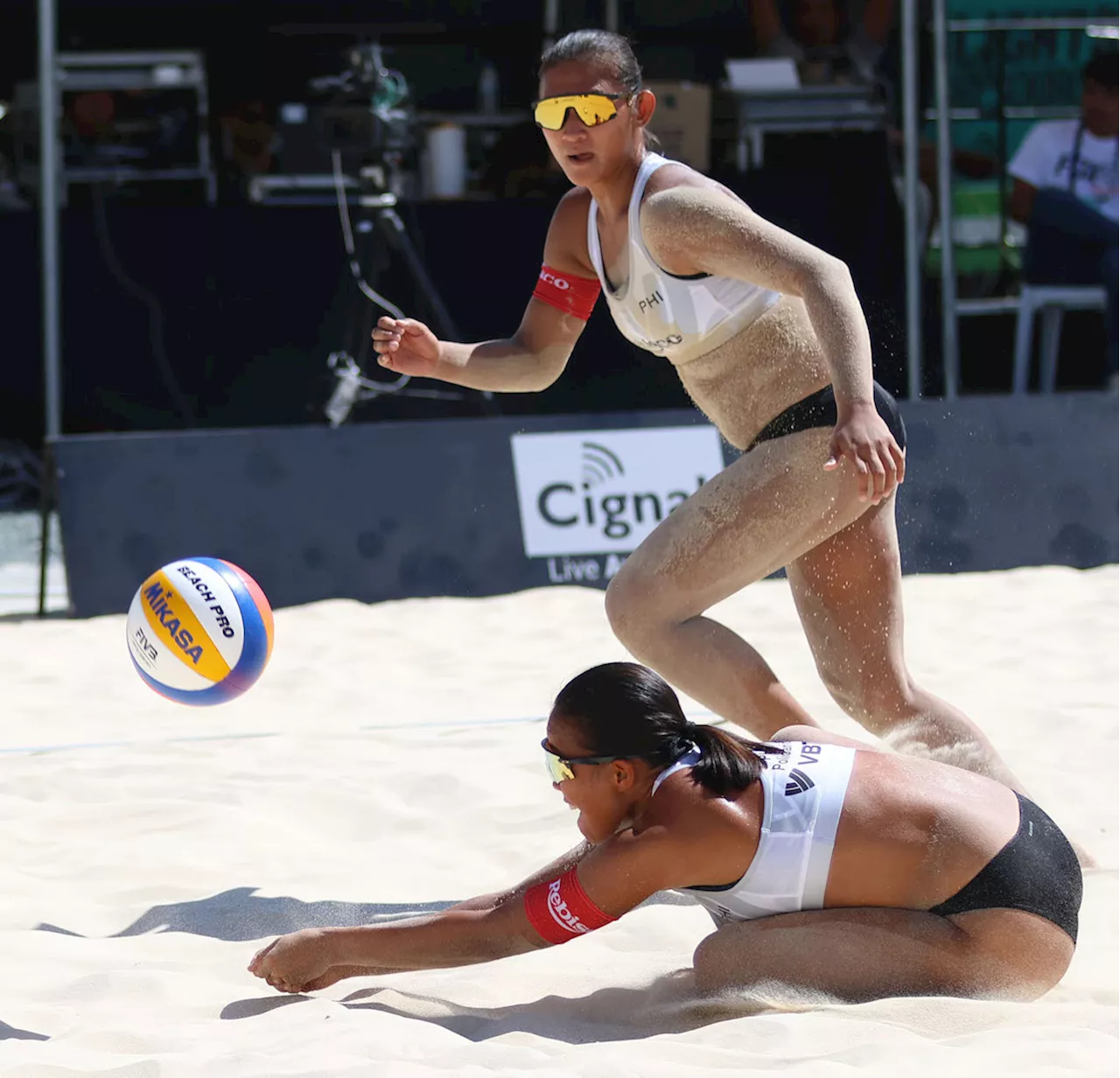 Australian Stars Prevail Over Philippine Pairs in Volleyball World Beach Pro Tour