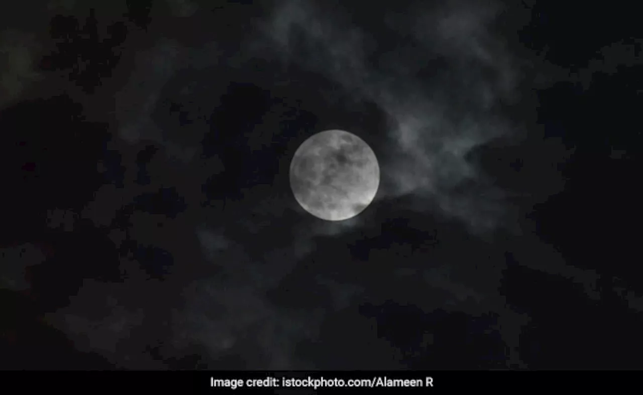 Purnima 2025 Dates : साल 2025 में कब पड़ेगी पूर्णिमा तिथि,जानें जनवरी से दिसंबर तक पूरी लिस्ट