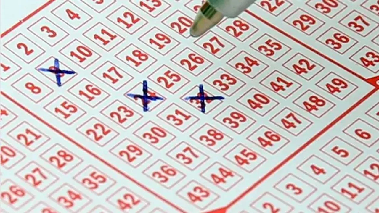 Kerala Lottery Result: आज इन नंबर्स वालों की चमकी किस्मत, प्रथम ईनाम की कीमत 1 करोड़ रुपए