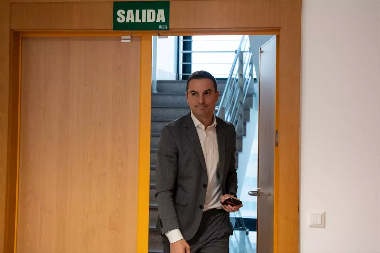 Juan Lobato Abandona el Cargo de Secretario General del PSOE de Madrid