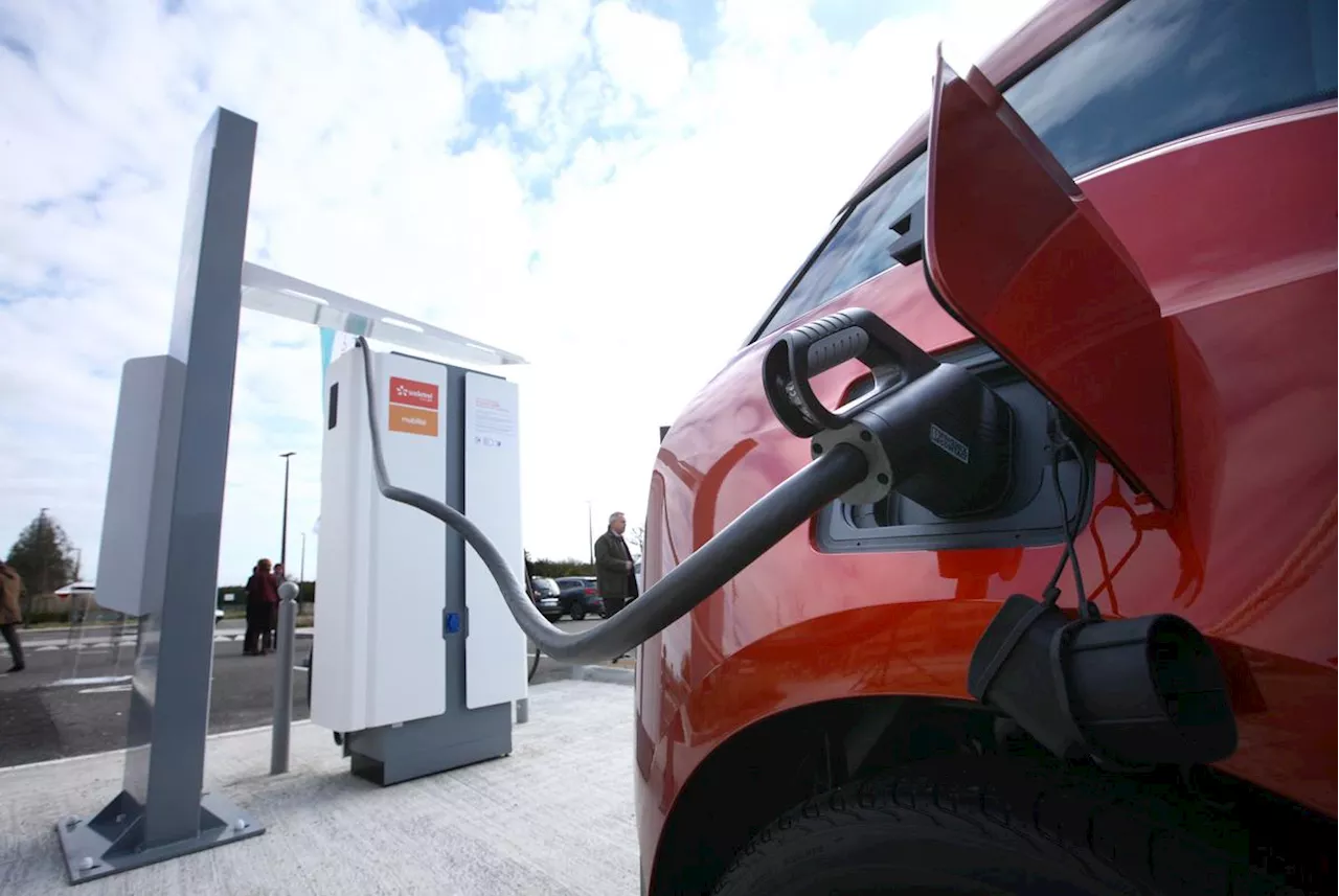 Voitures électriques : le bonus écologique sera strictement limité à 690 millions d’euros en 2025