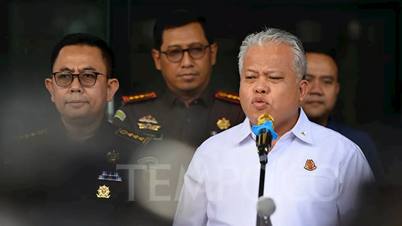 Lanjutkan Penyidikan Korupsi Impor Gula, Kejagung Periksa 4 Pegawai Bea Cukai dan 1 Pegawai Kementan