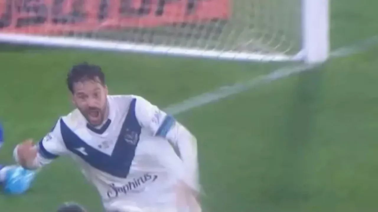 Agustín Bouzat, Héroe del Fortín con un Doblete Agónico en la Semifinal de la Copa Argentina