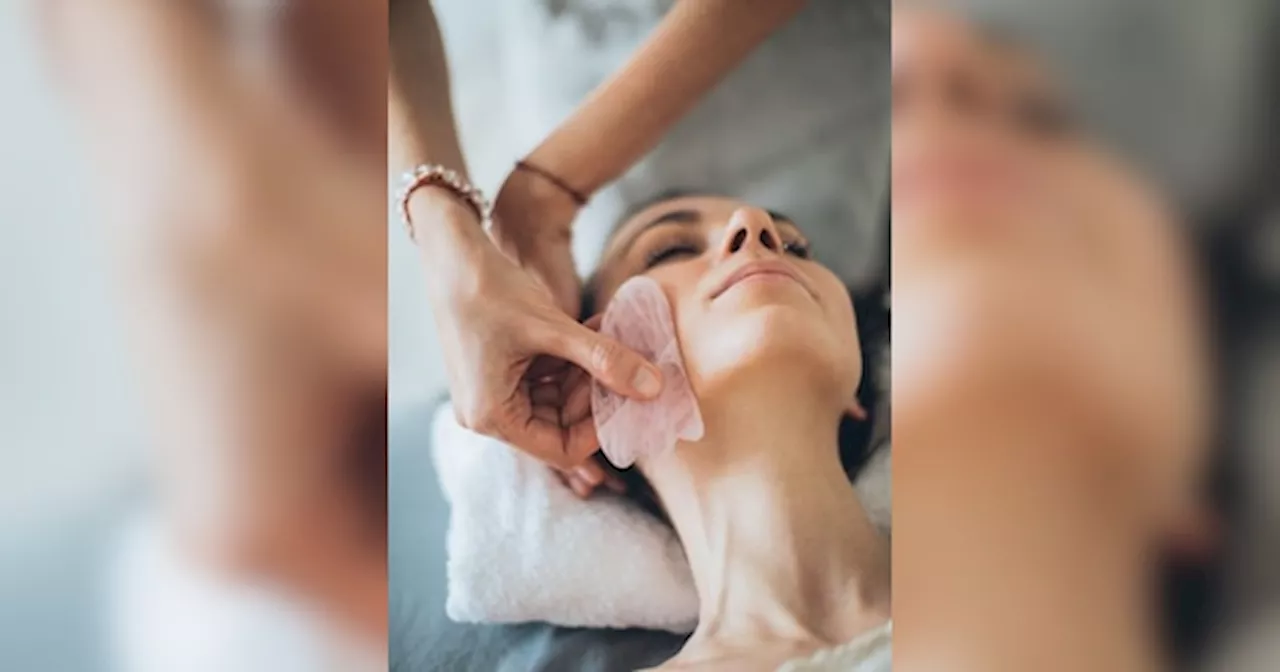 सोने से पहले कर लें ये 4 Face Massage, 50 की उम्र में 25 जैसा दिखने लगेगा चेहरा