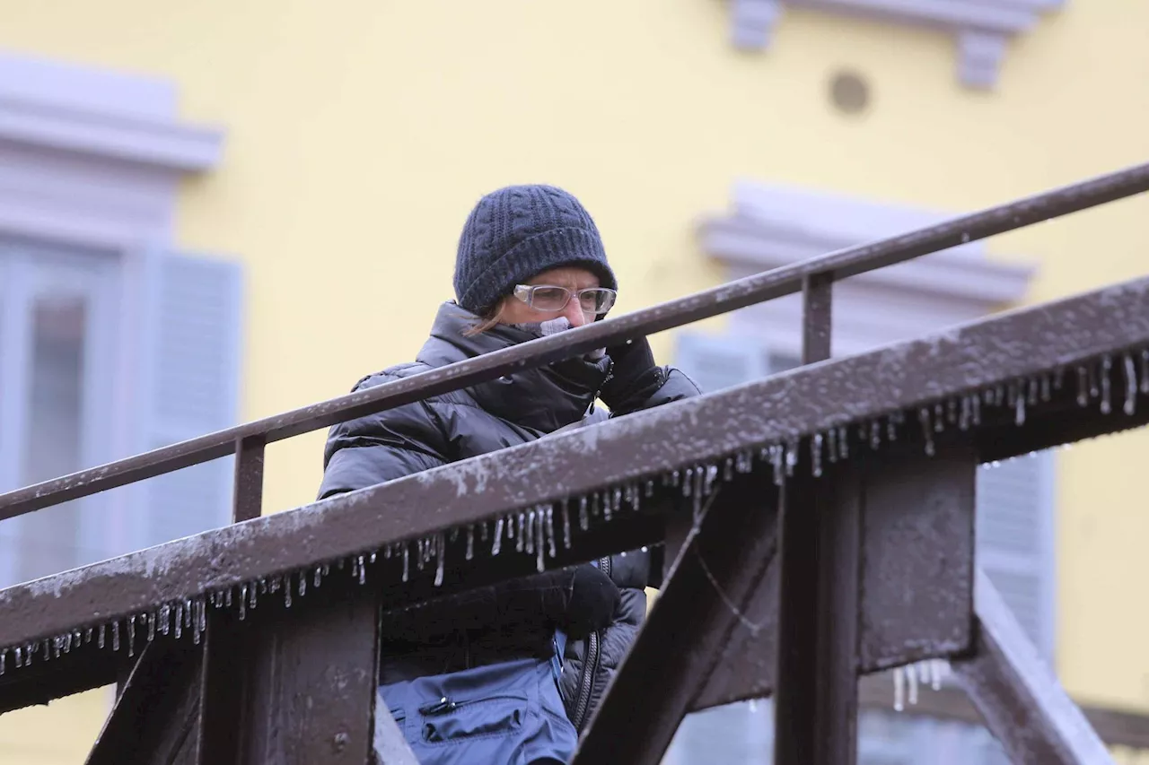 Gran freddo sull’Italia, in arrivo aria polare e neve: la data, quanto durerà