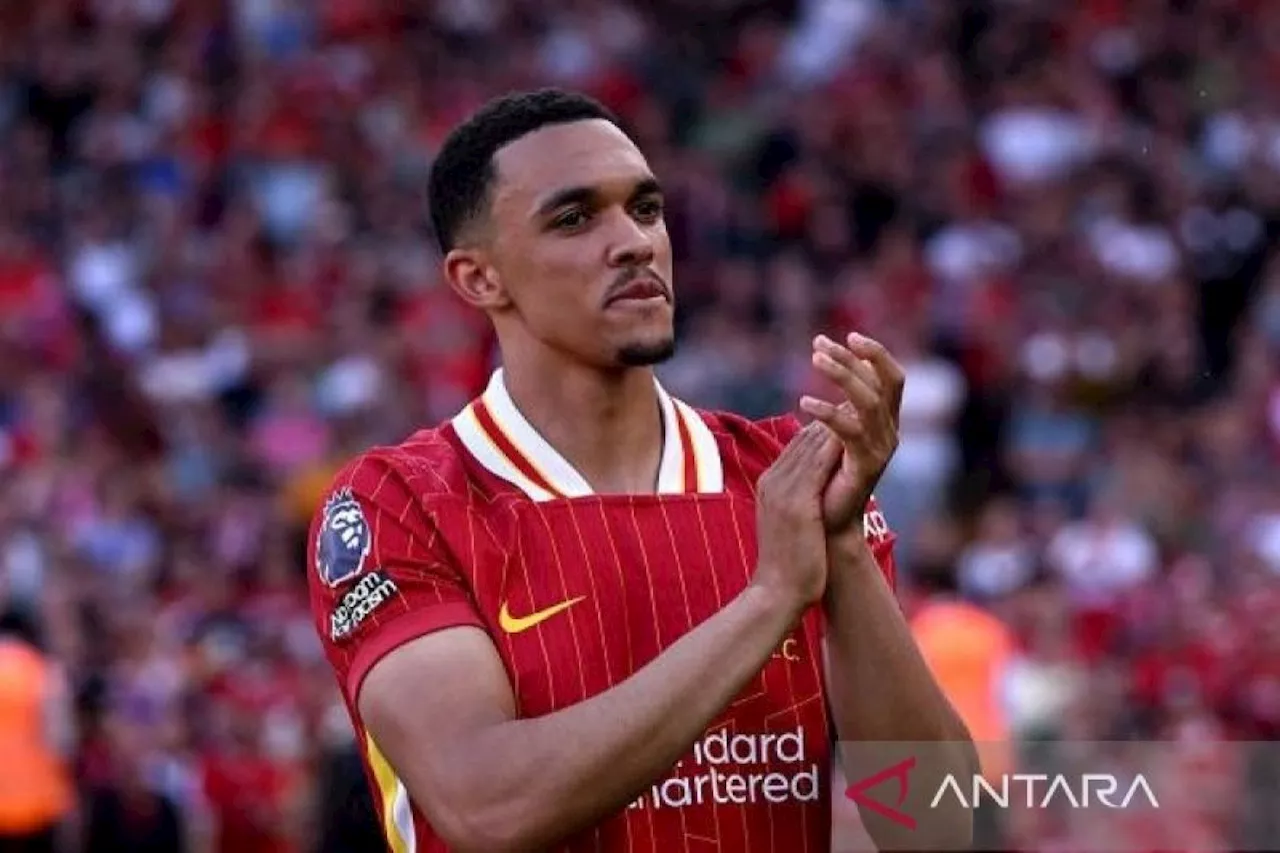 Trent Alexander-Arnold fit untuk diturunkan lawan Manchester City