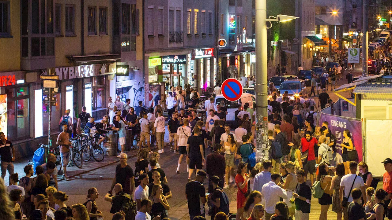 Junge Bande im Ausgehviertel von Dresden droht Nächten mit Pfefferspray