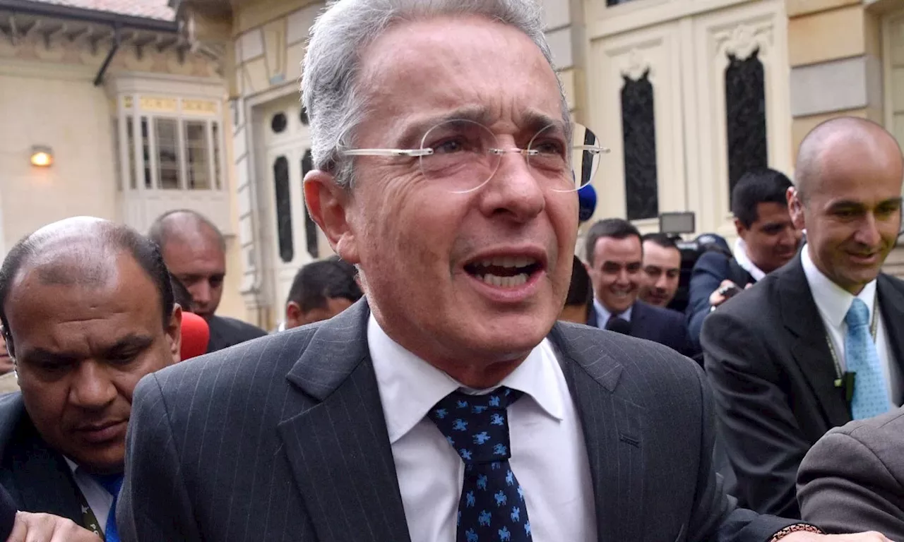 Uribe dice que su proceso judicial limita su derecho a oponerse al gobierno Petro