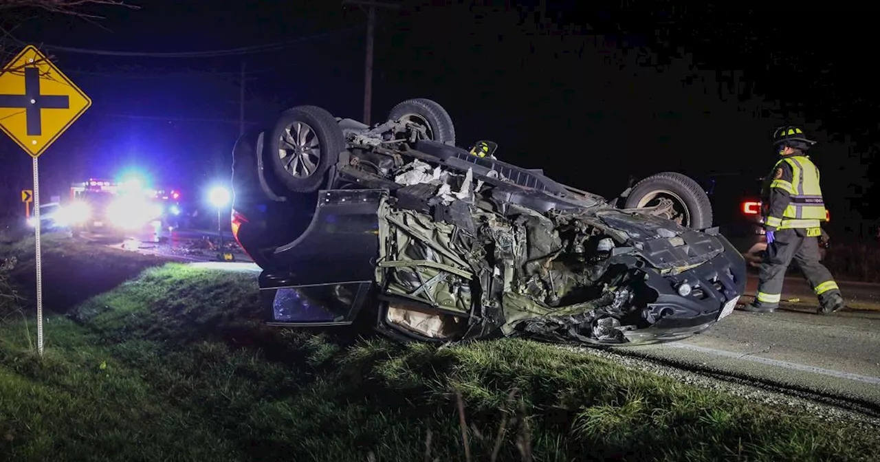 4 hurt including 2 children in rollover crash near Woodstock, Illinois