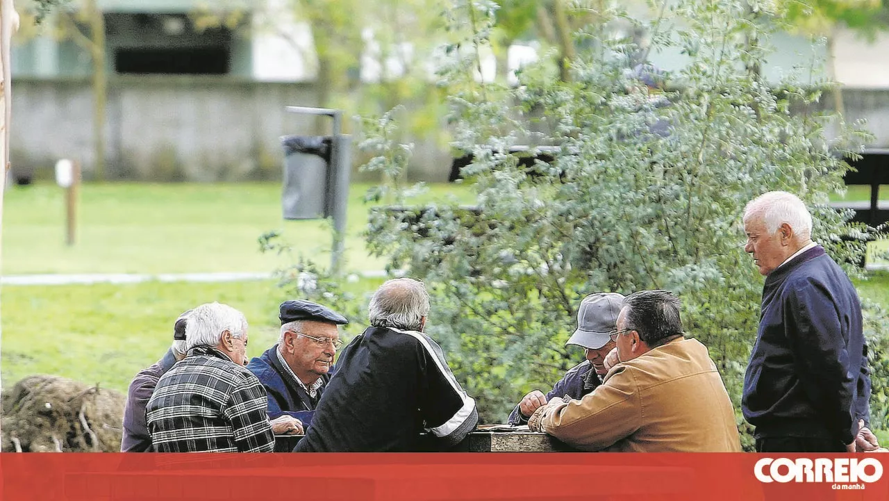 Idade da reforma sobe para 66 anos e 9 meses em 2026