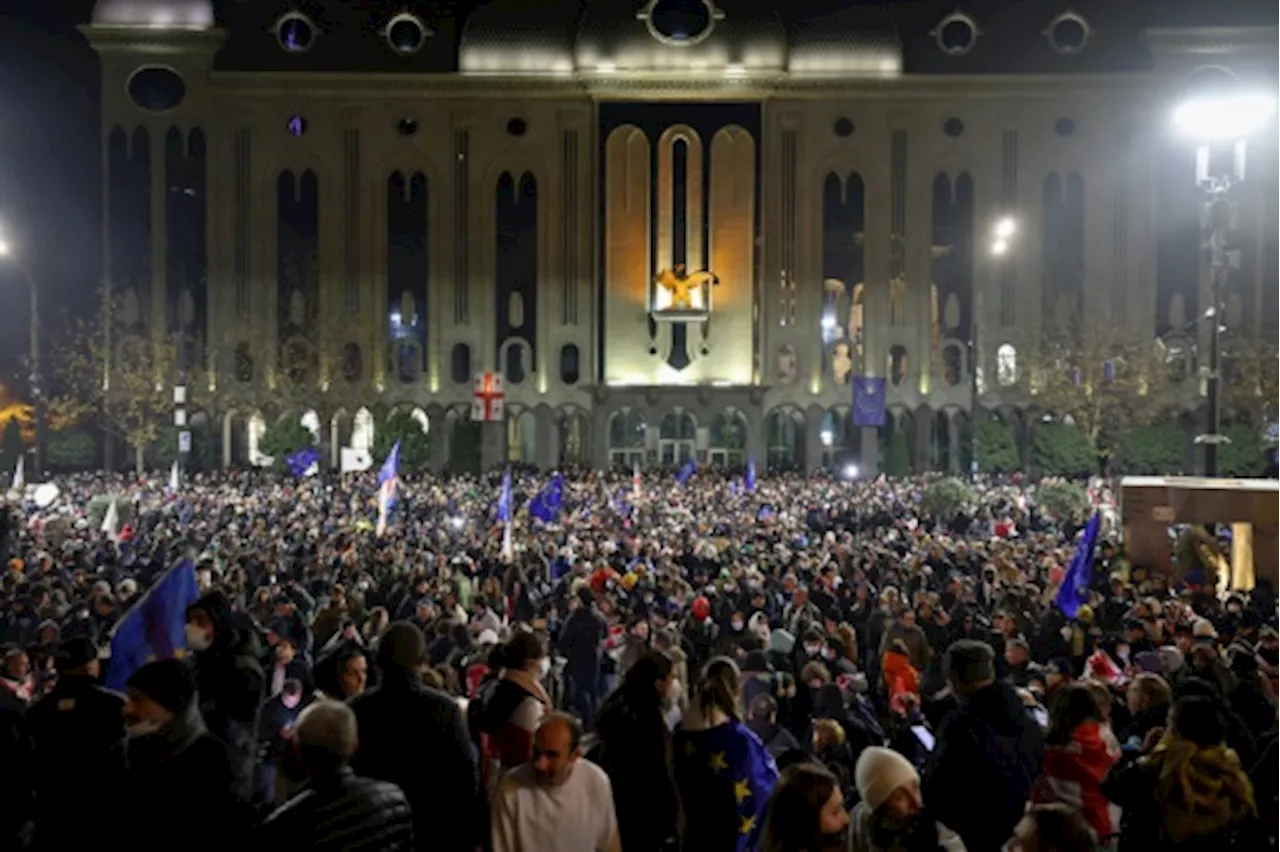 Crise en Géorgie: des milliers de manifestants pro-UE rassemblés à Tbilissi