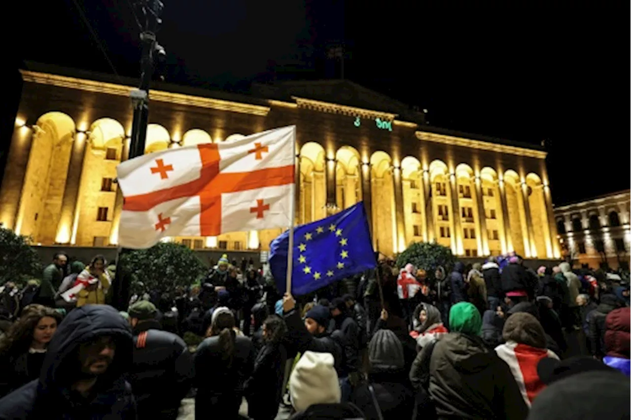 Crise en Géorgie: plus de 40 arrestations lors d'une manifestation pro-UE