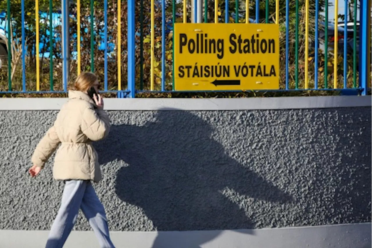 Les Irlandais commencent à voter pour des élections législatives serrées