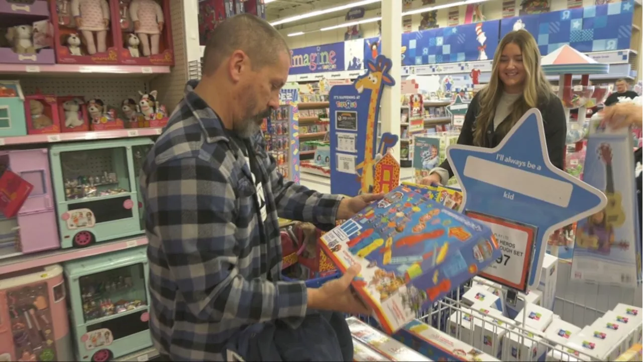 Avonlea Homes team members go on shopping spree for Lethbridge Family Services' Angel Tree Campaign