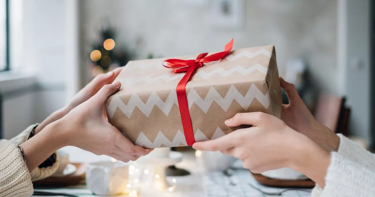 Dad Refuses to Buy Christmas Gift for Daughter's Boyfriend