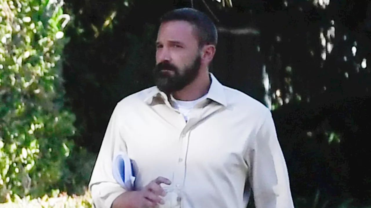 Ben Affleck Spotted at Ex-Wife Jennifer Garner's for Thanksgiving