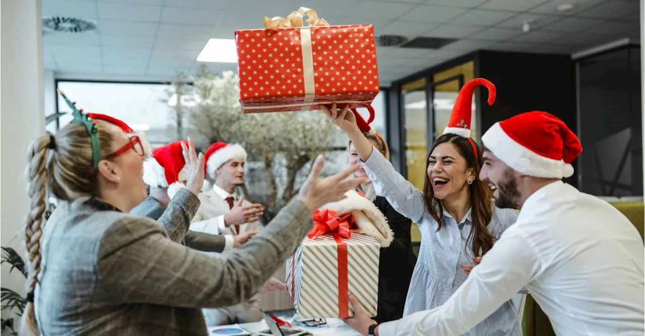 Los cinco mejores regalos para darle a una mujer en Navidad, según la inteligencia artificial