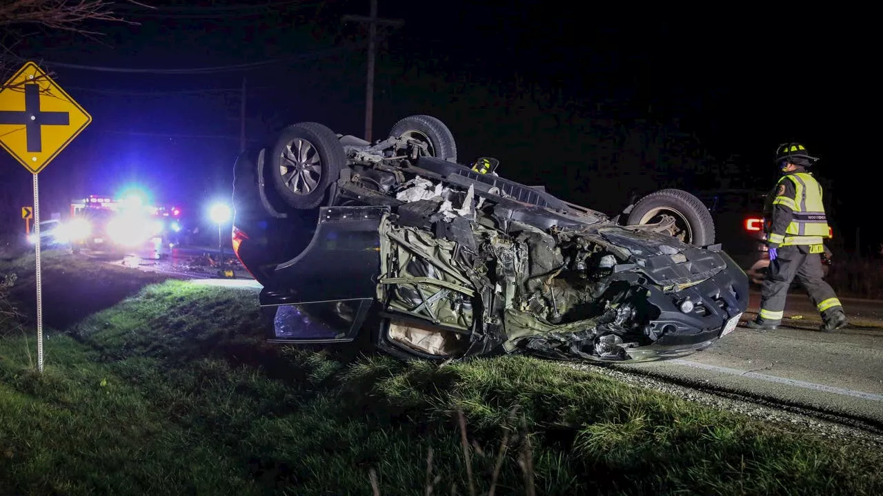 Four hospitalized after Thanksgiving crash near Woodstock