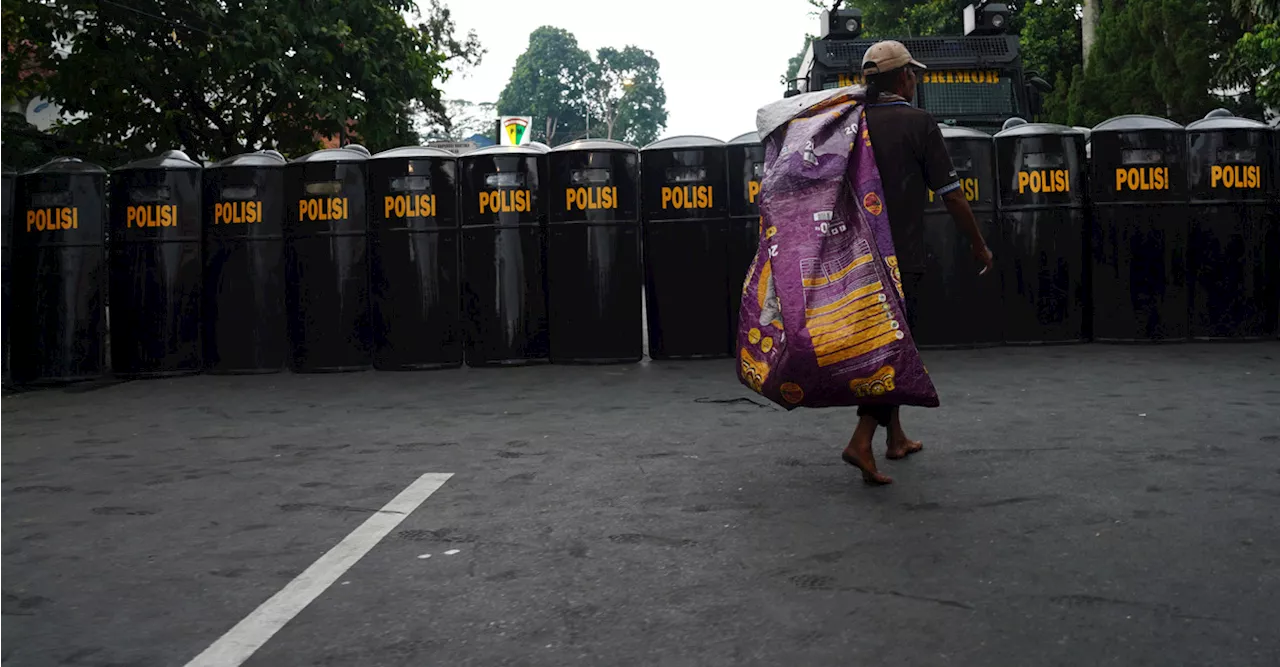 Kompolnas Usulkan Pengurangan Penggunaan Senjata Mematikan bagi Polisi