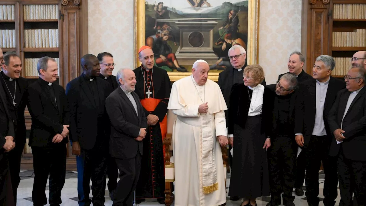 Pope: Church needs theological reflection on synodality centered on Christ