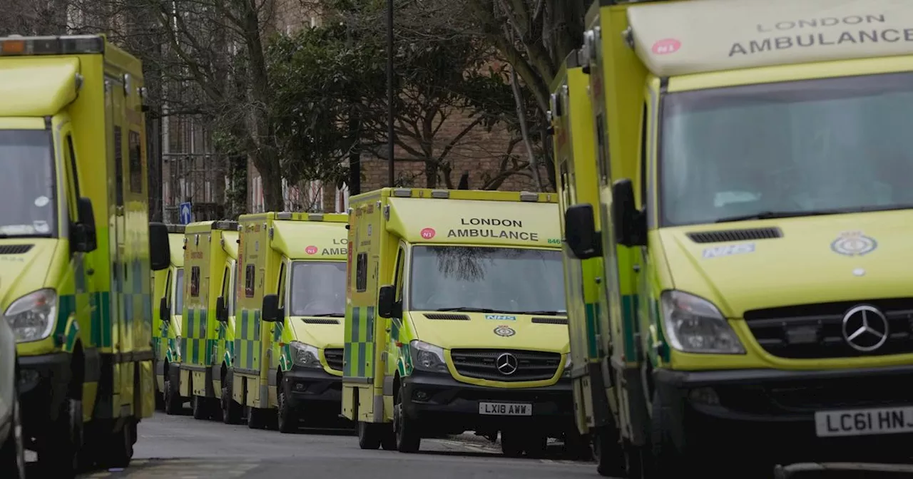 Here's What Actually Happens When An Ambulance Goes Into 999 Mode