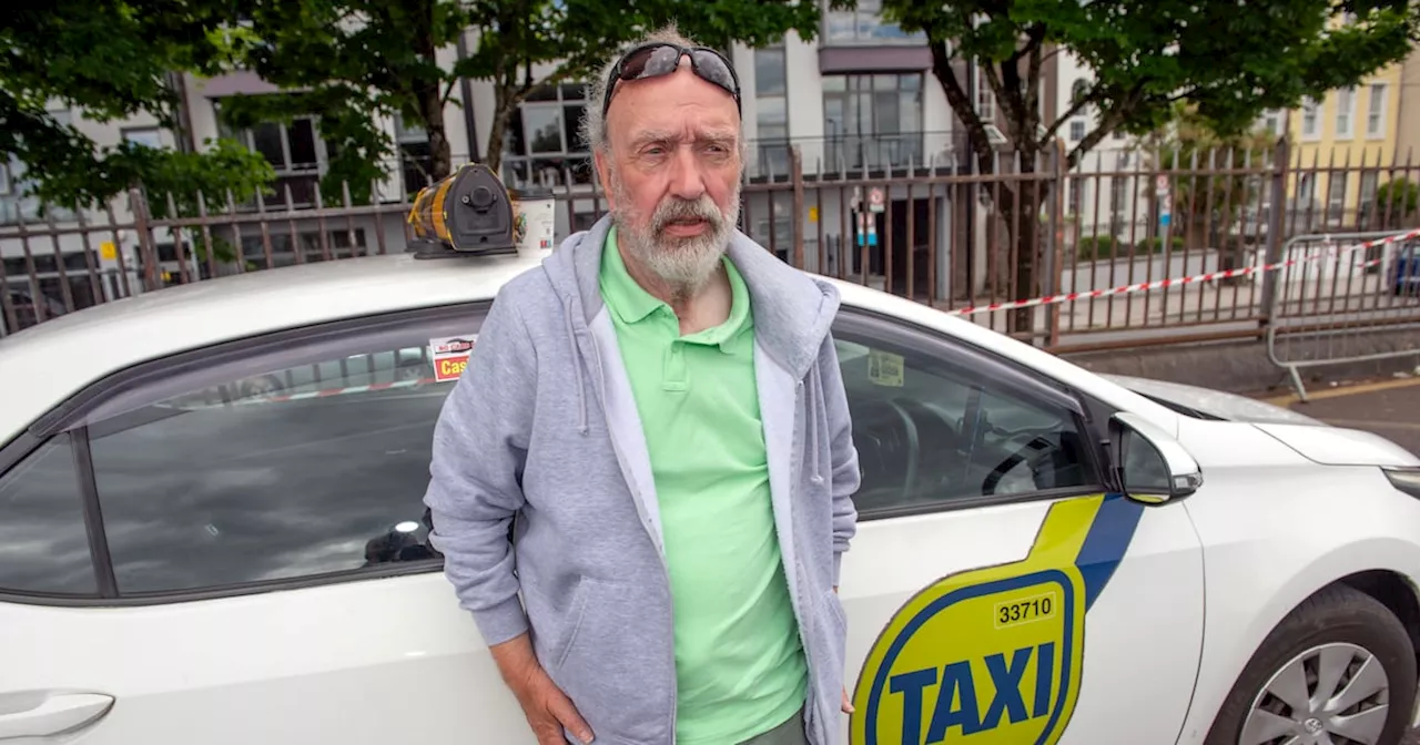 Ireland's Cash-Only Taxi Driver Agrees to Card Payments via Sum-Up Reader