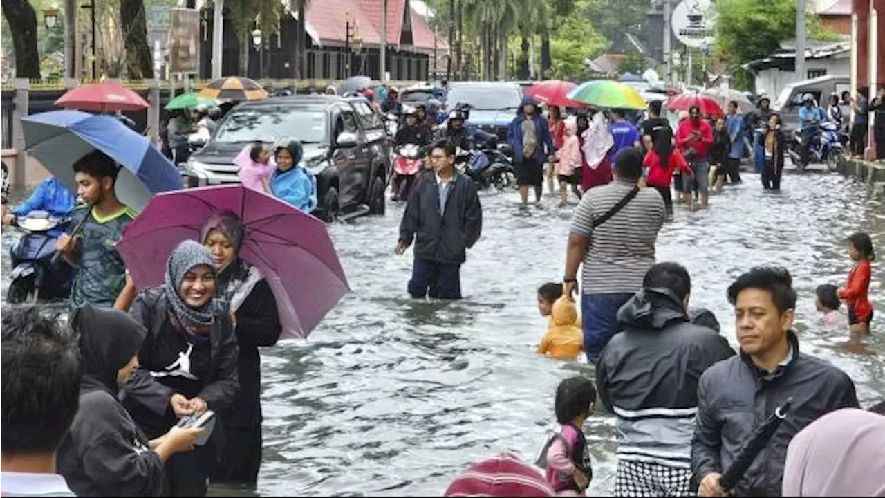 3 Orang Tewas, 90.000 Lebih Mengungsi, Malaysia Bersiap Hadapi Banjir Terburuk dalam Satu Dekade