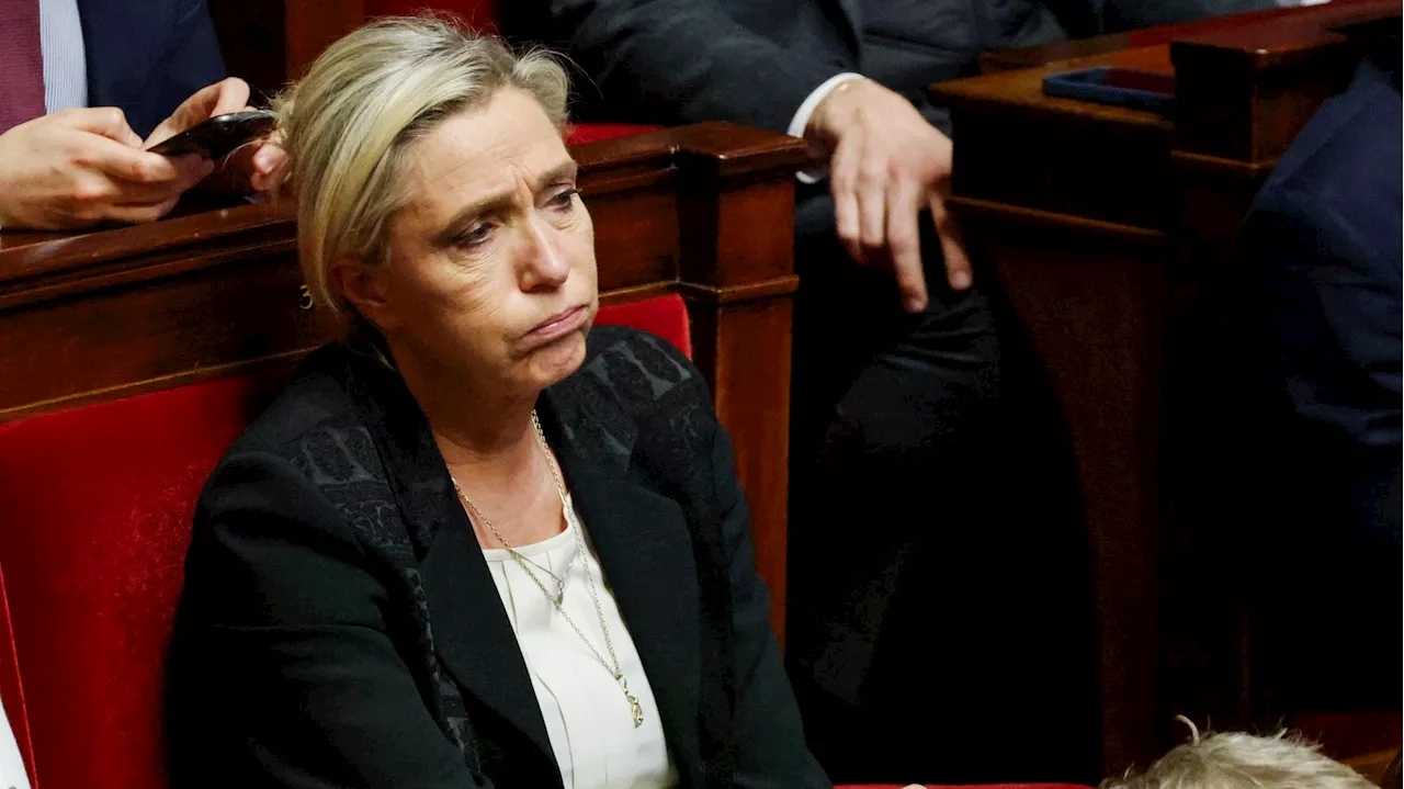 Marine Le Pen juge que les concessions de Michel Barnier « aggravent un déficit déjà abyssal »