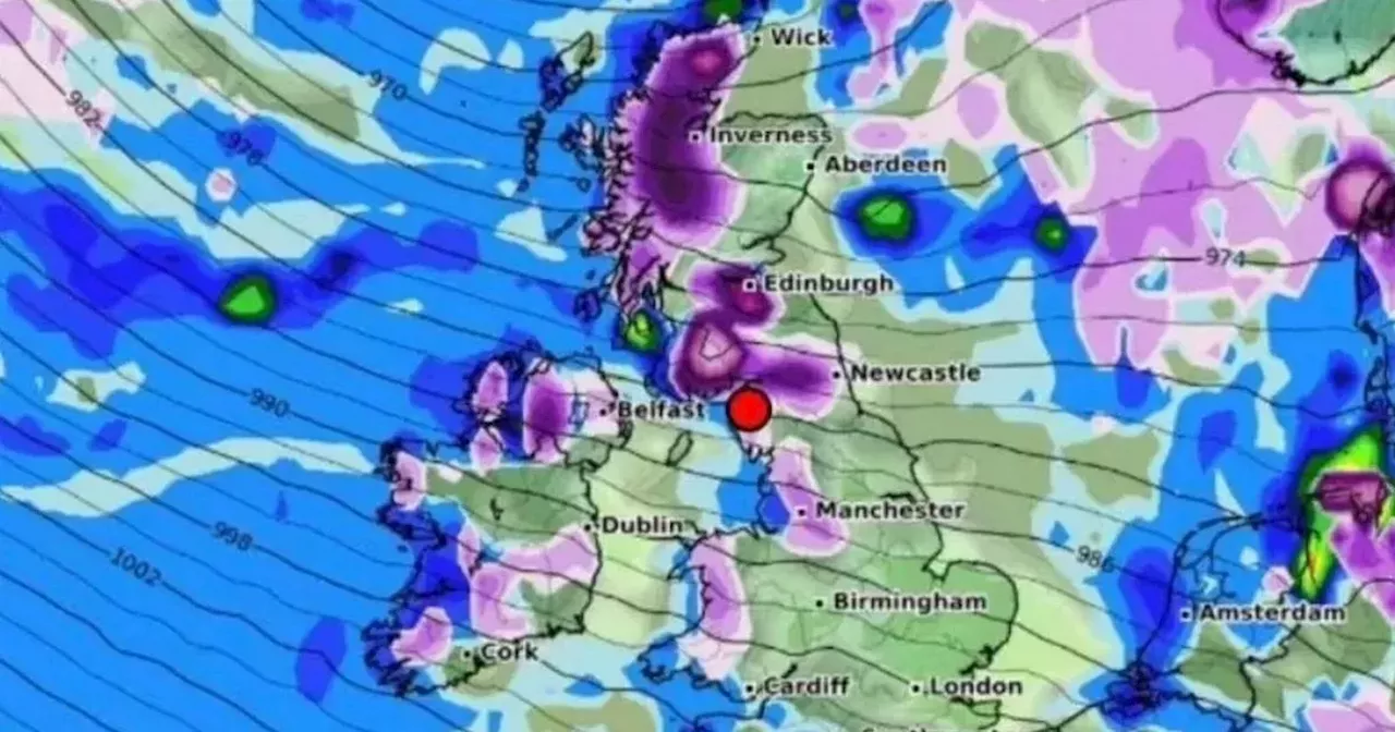 546-mile Arctic bomb incoming as wall of snow to batter UK in December