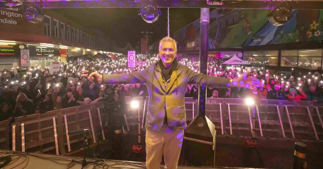 Martin Kemp wows crowds for Xmas lights switch-on with 'Back to 80s show'