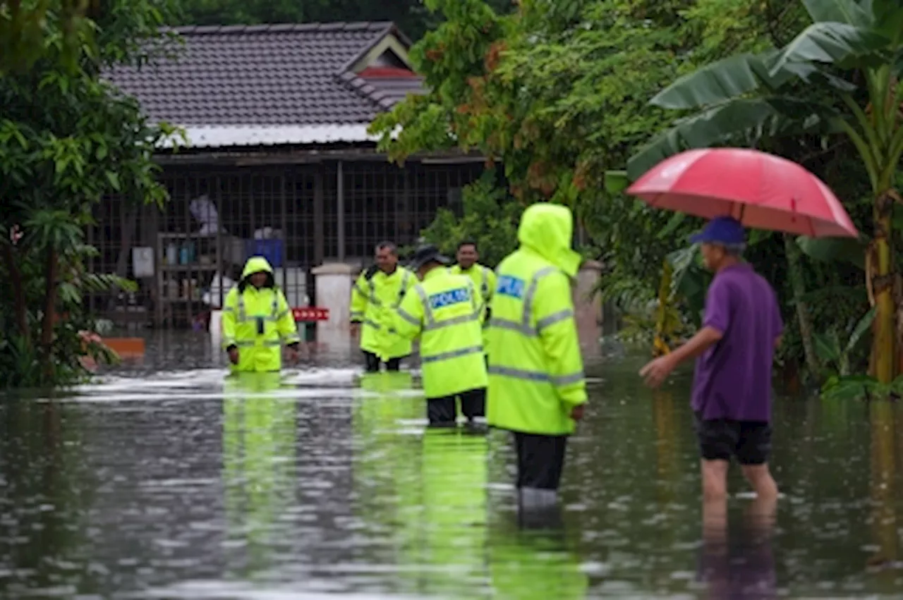 Malaysia Faces Severe Flooding; PM Revokes Ministers' Leave