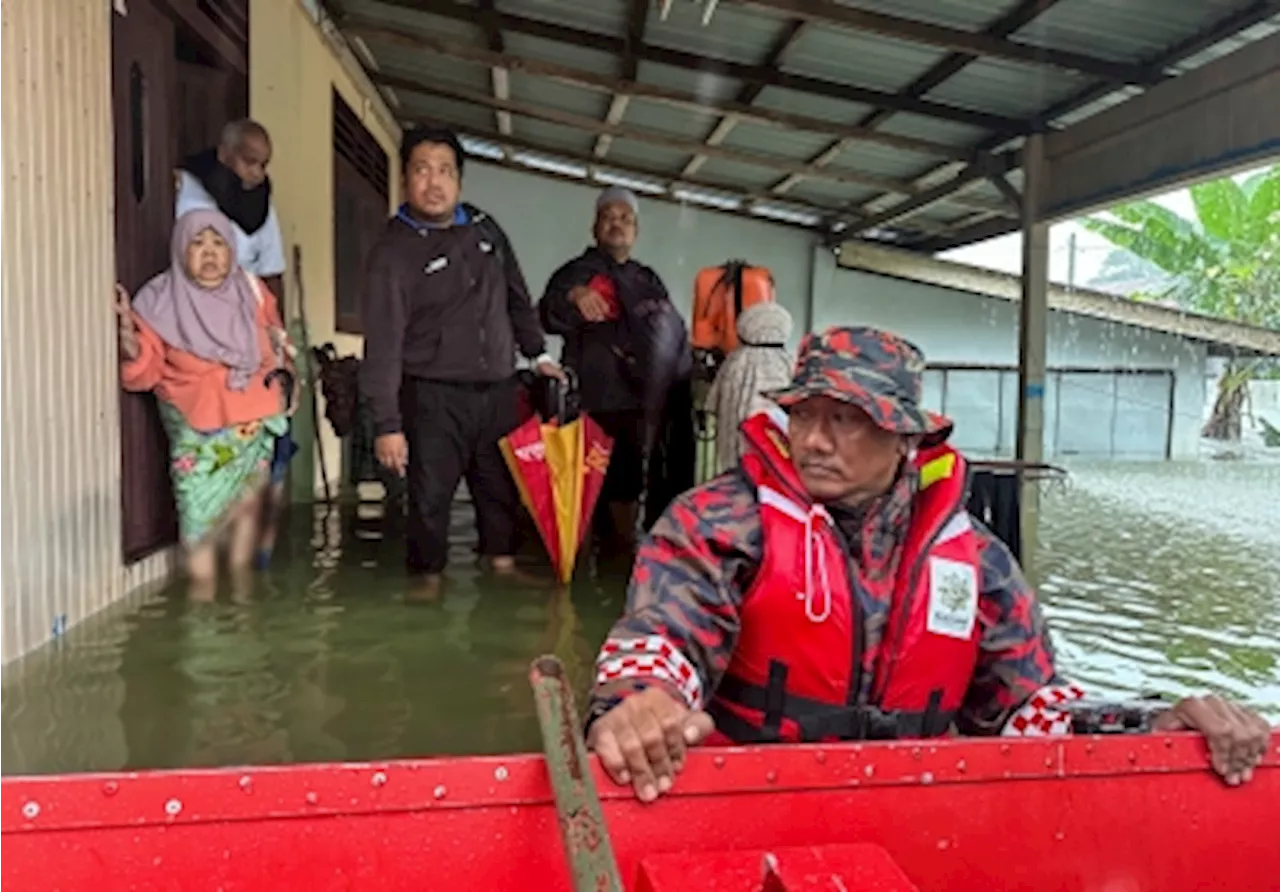 PM Anwar: All ministers’ leave revoked, all hands on deck for Malaysia’s floods