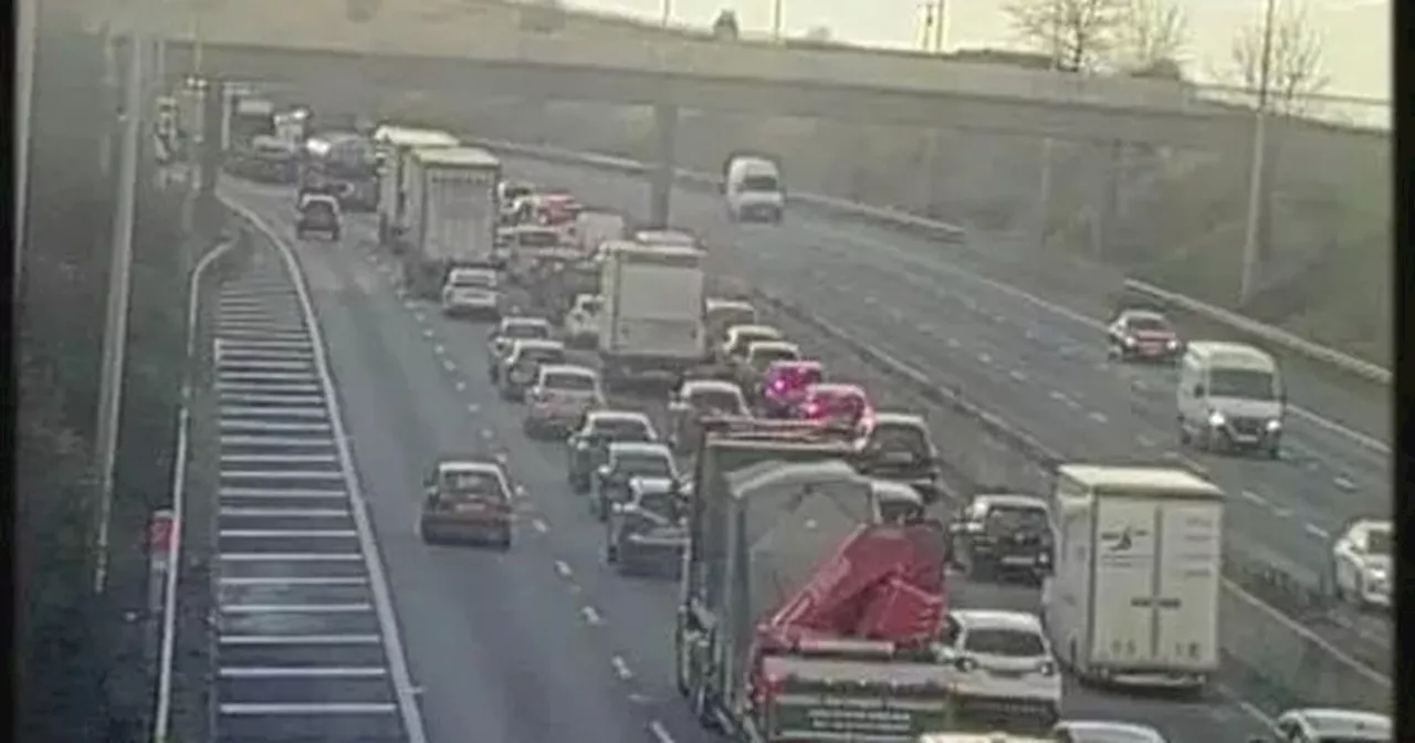 M62 and M60 traffic chaos with huge delays after lorry fire shuts motorway