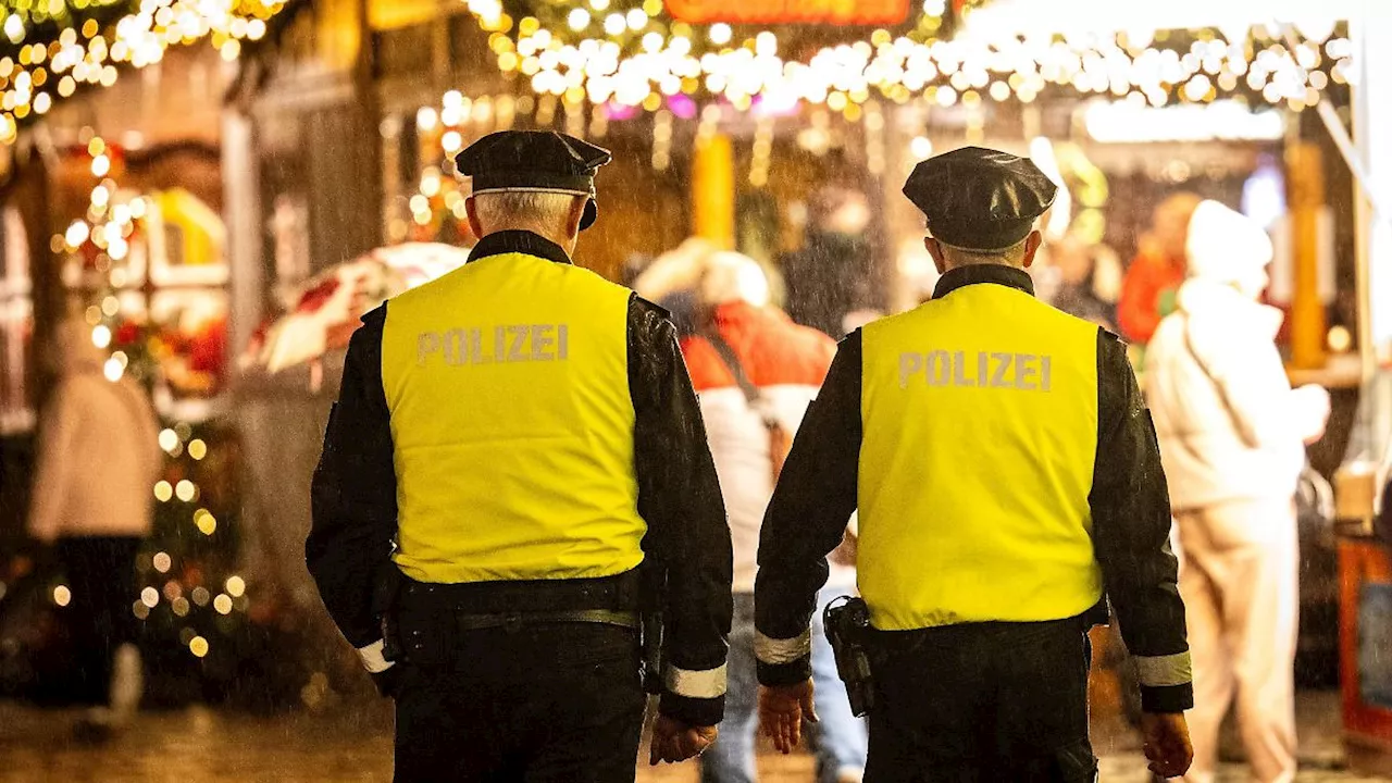 Bayern: Polizei sucht auf Weihnachtsmärkten strenger nach Waffen