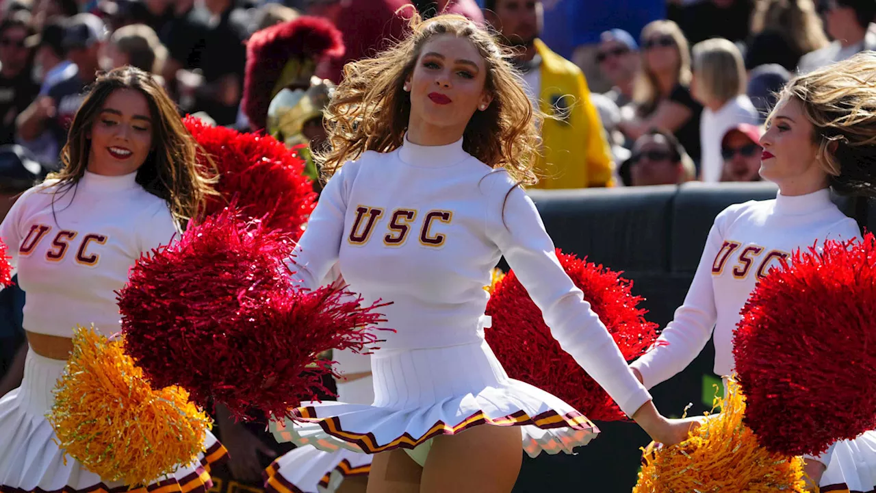 Notre Dame vs. USC score prediction by expert football model