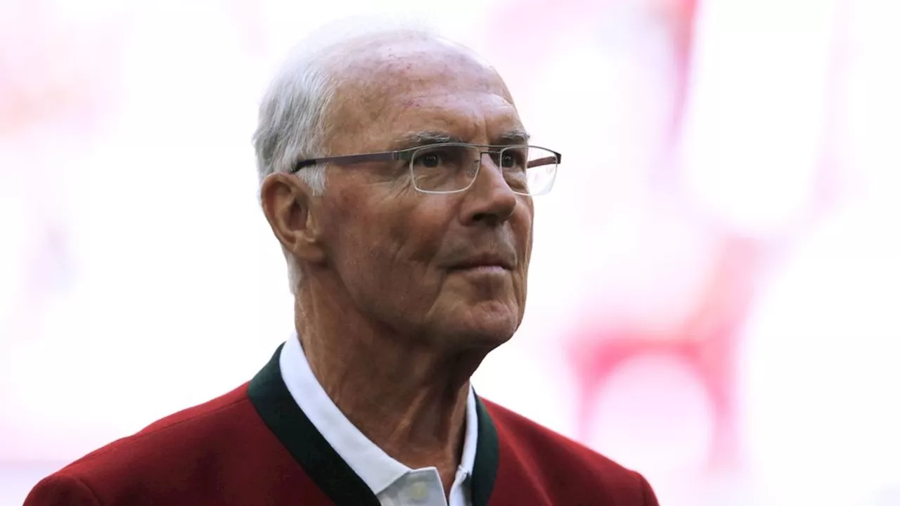 Beckenbauer und mehr: Diese Fußball-Legenden sind 2024 verstorben