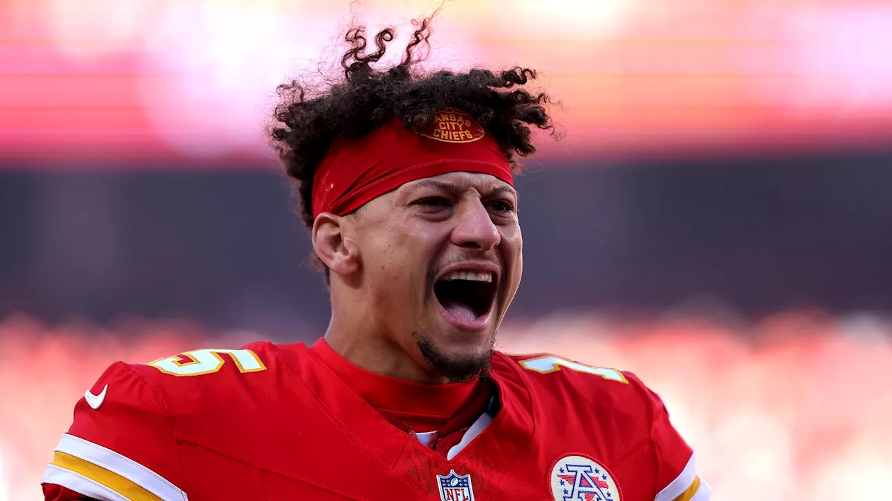 Mahomes Becomes Chiefs' All-Time Leading TD Passer in Divisional Showdown