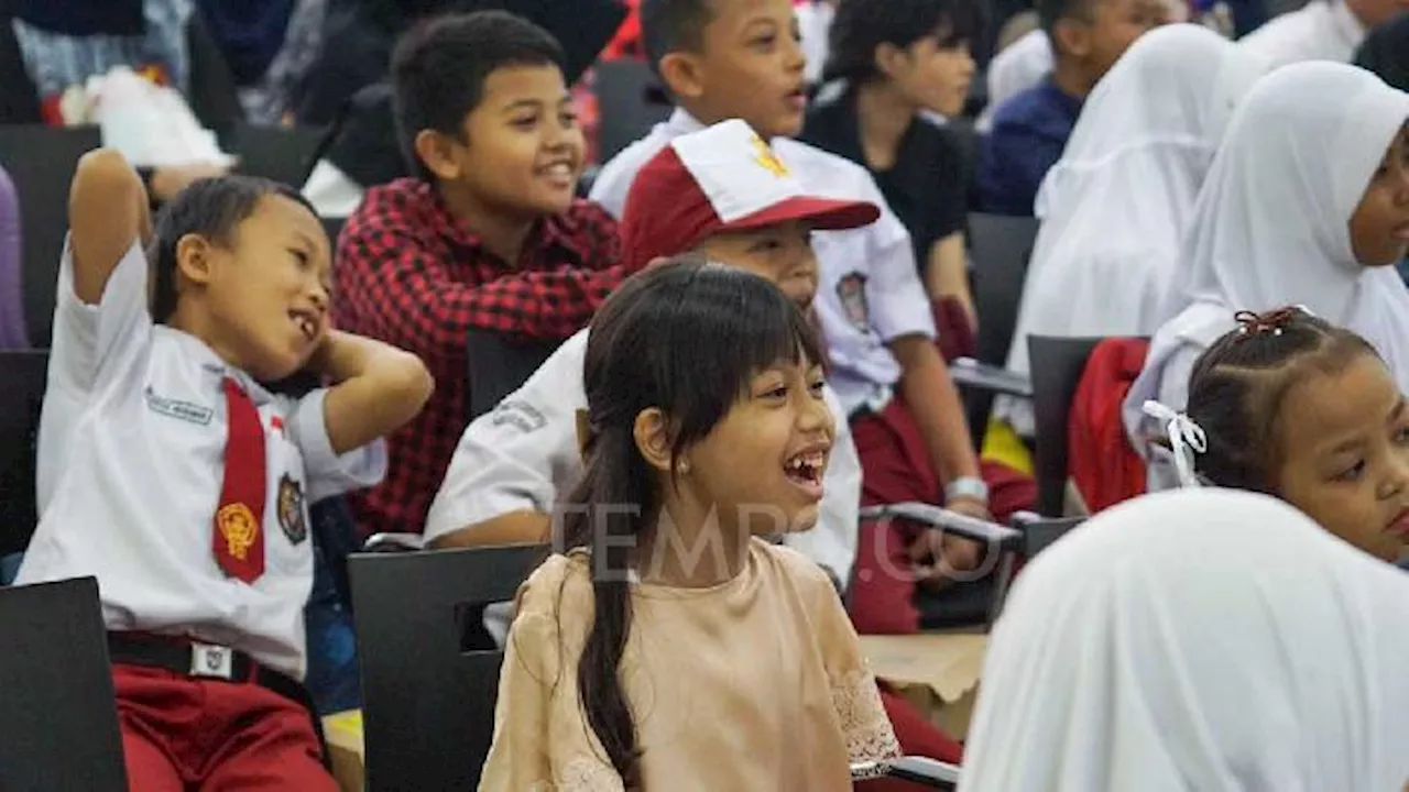 Antusiasme Anak-anak Mendengarkan Dongeng di Konser Literasi